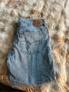 Levi's Light Wash Straight Jeans Women’s